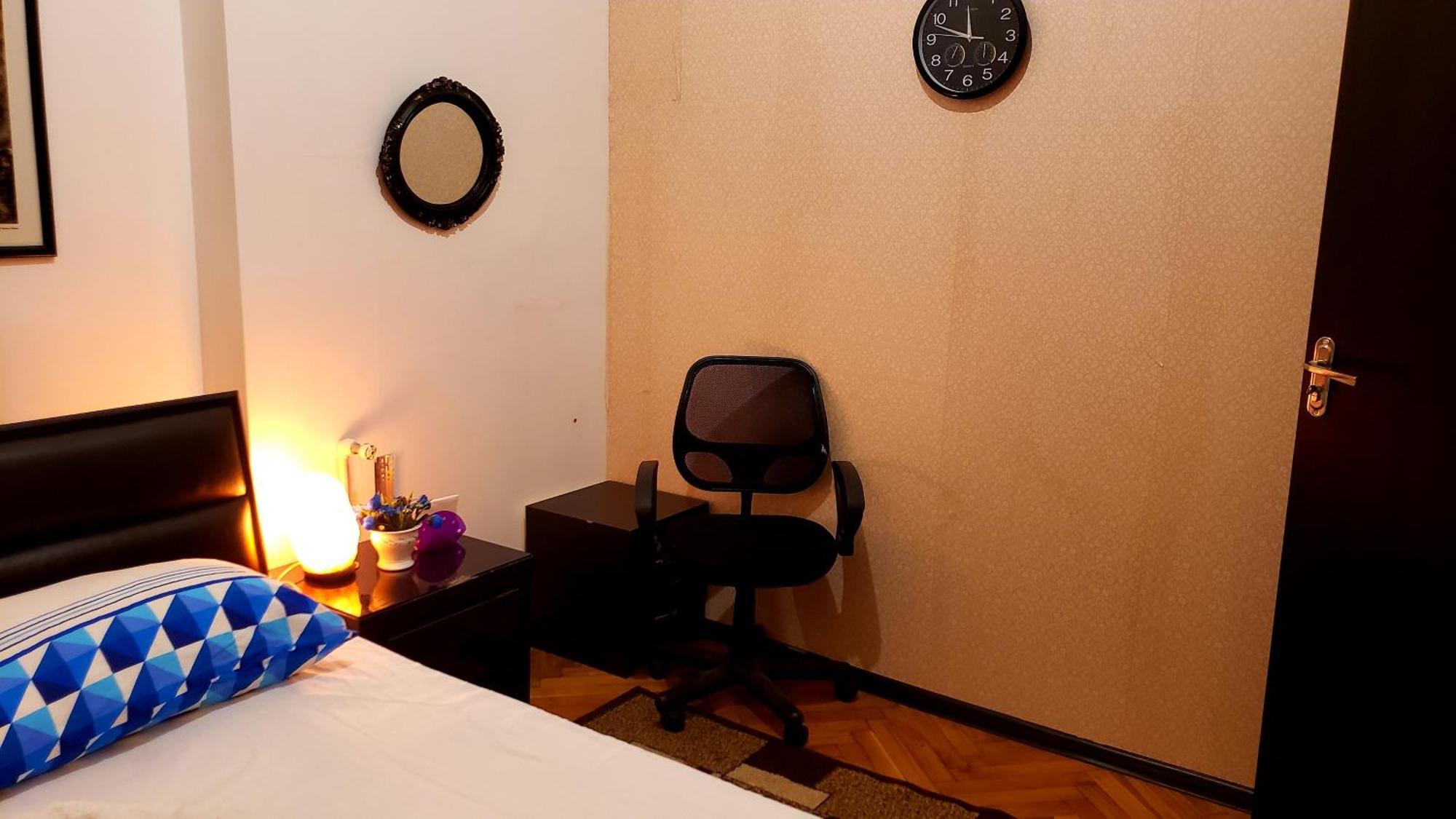 Taj Hostel Tbilisi Bagian luar foto