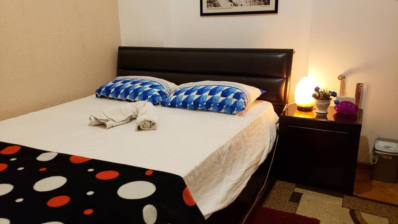 Taj Hostel Tbilisi Bagian luar foto