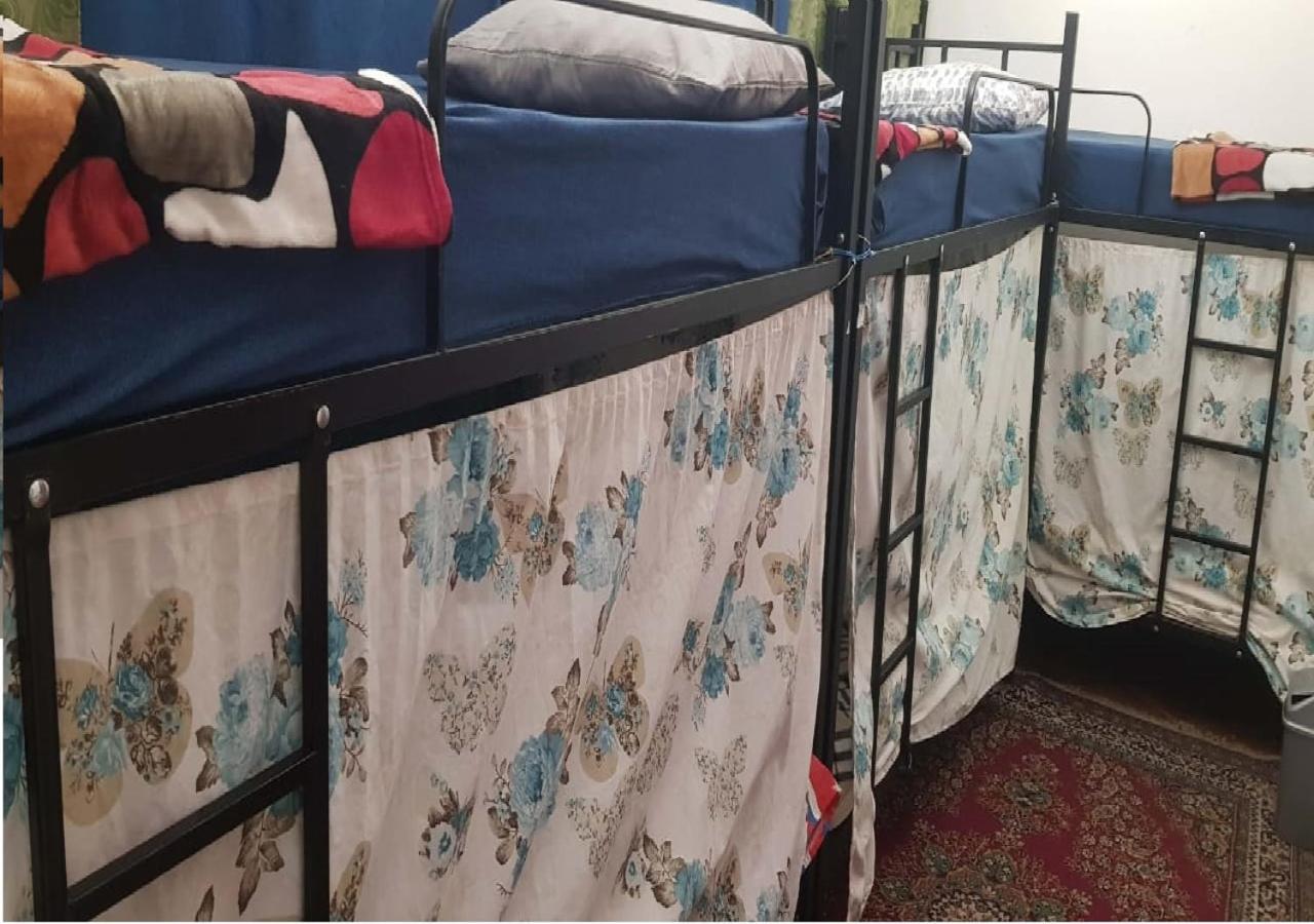 Taj Hostel Tbilisi Bagian luar foto